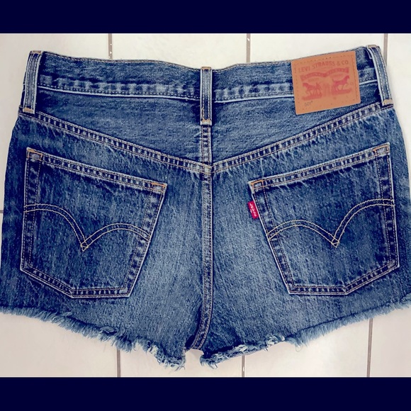 Levi’s 501 button-fly shorts - Picture 2 of 3